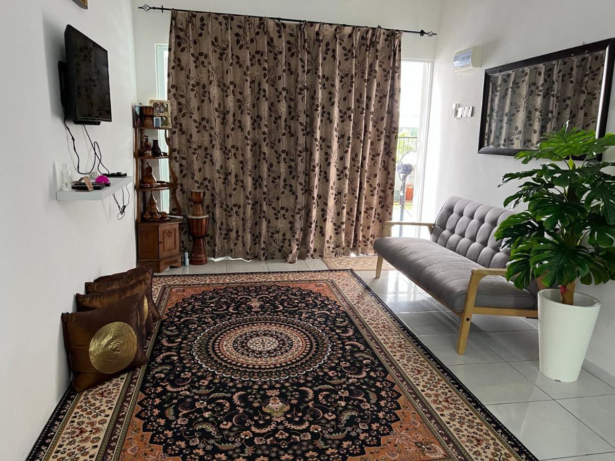 Mieda Rizqi Homestay Kampong Melayu Changkat Larah ภายนอก รูปภาพ