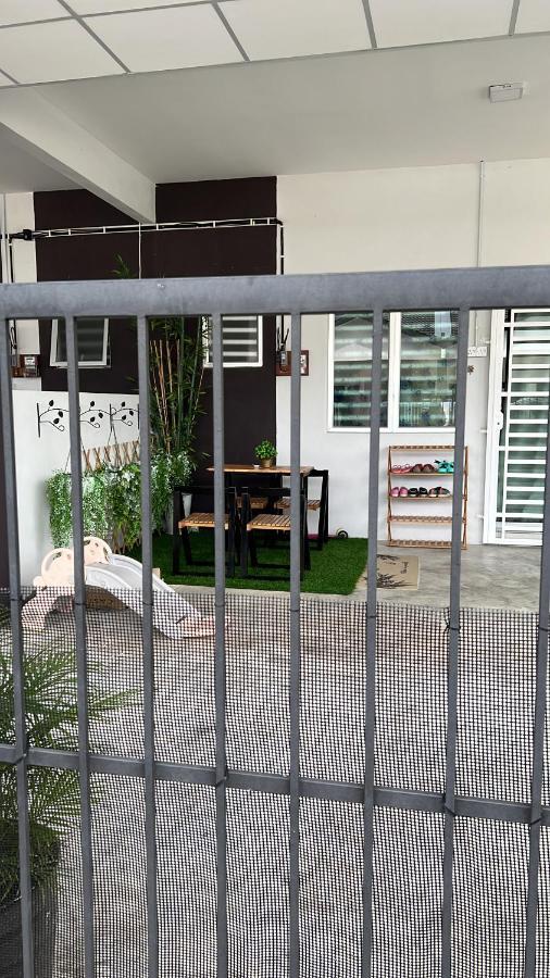 Mieda Rizqi Homestay Kampong Melayu Changkat Larah ภายนอก รูปภาพ