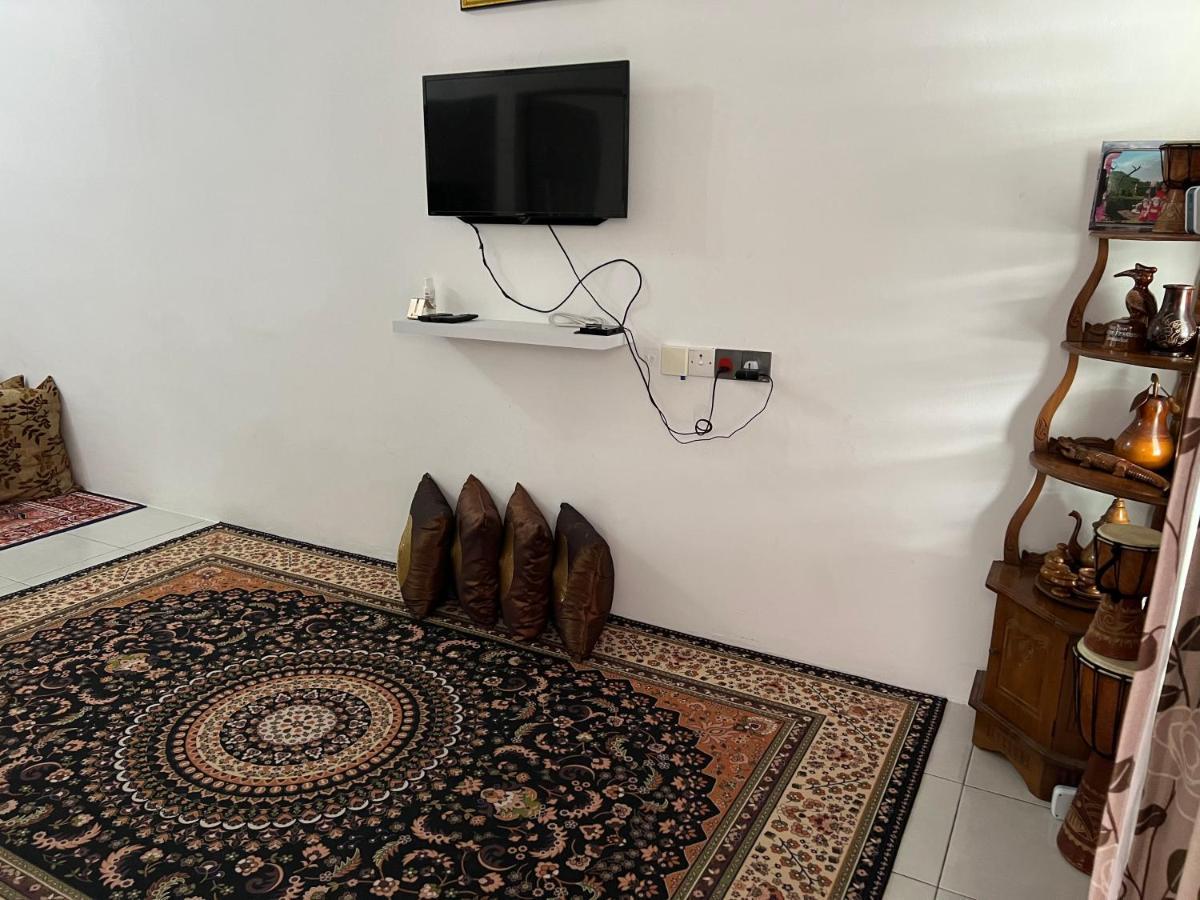 Mieda Rizqi Homestay Kampong Melayu Changkat Larah ภายนอก รูปภาพ