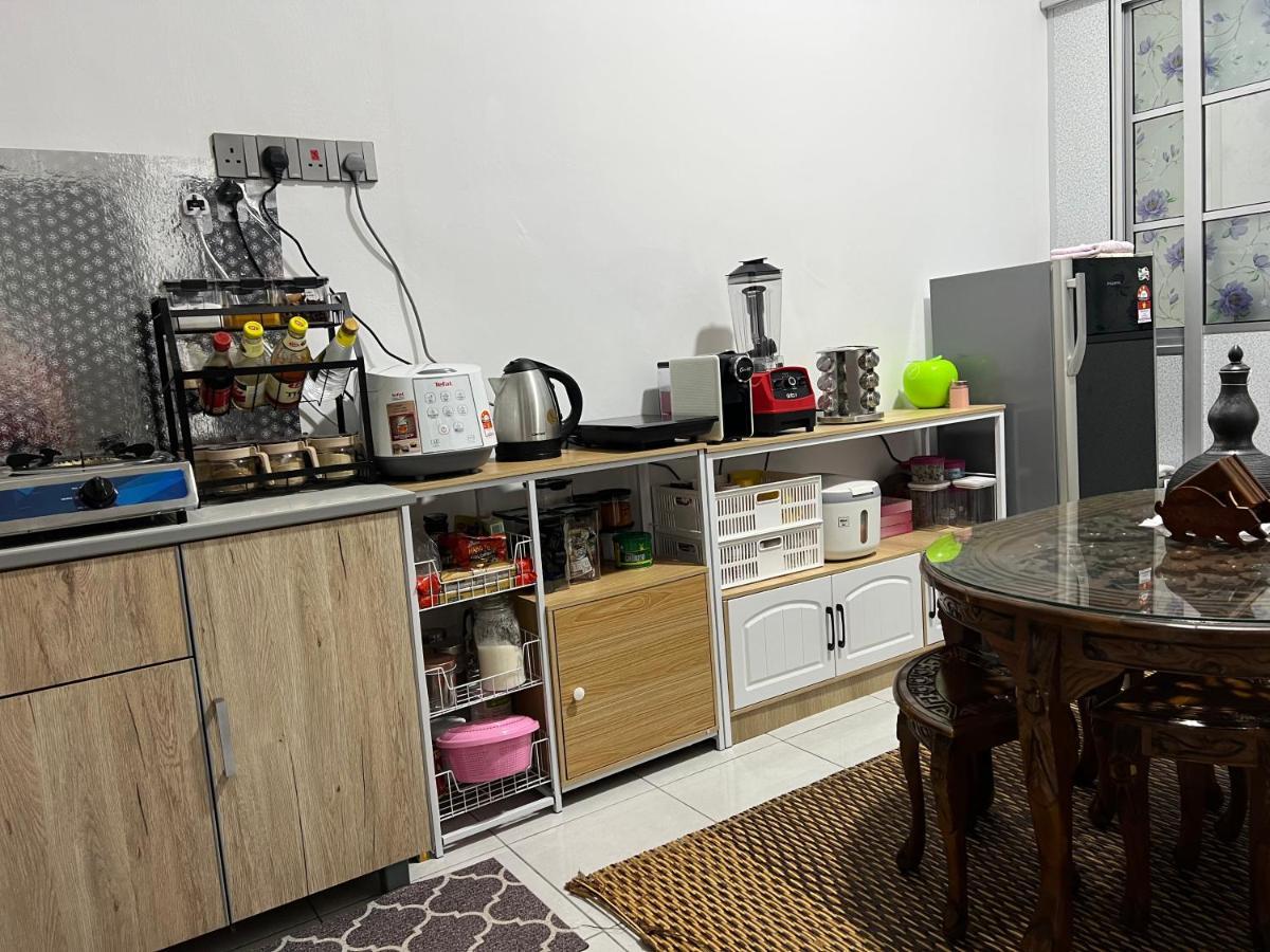 Mieda Rizqi Homestay Kampong Melayu Changkat Larah ภายนอก รูปภาพ